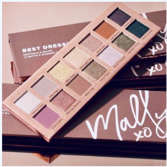 Eyeshadow Palette + free sample - Picture 3 of 10